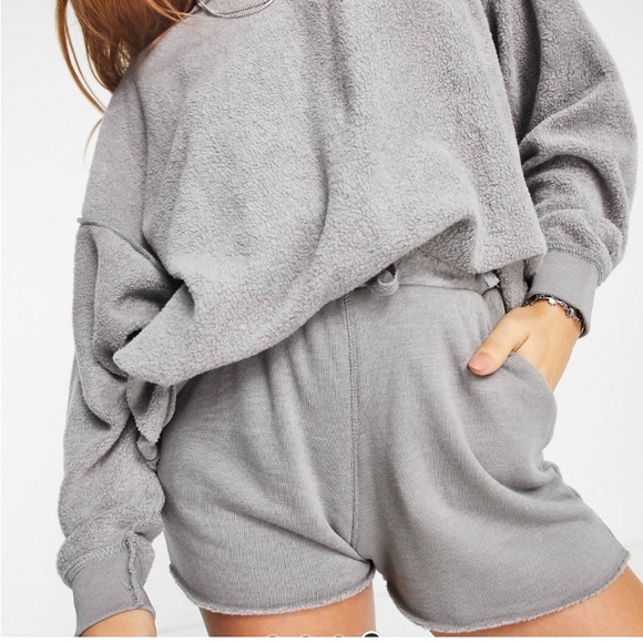 NWT Free People Kelly Sweatshirt in Graphite ~ size Small - Picture 4 of 14